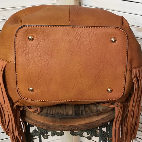 LARGE SOFT FAUX LEATHER BAG - Picture 5 of 8